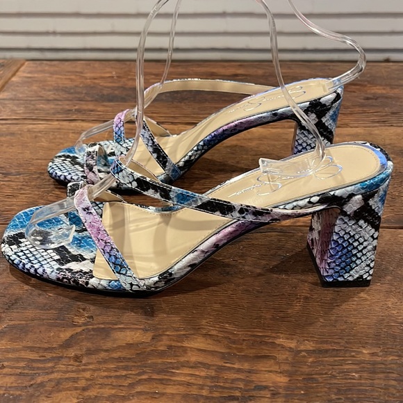 JESSICA SIMPSON WILLMENA SNAKE PRINT STRAPPY HEELED SANDALS - Picture 9 of 13